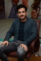 Akhil Akkineni Mr Majnu Interview